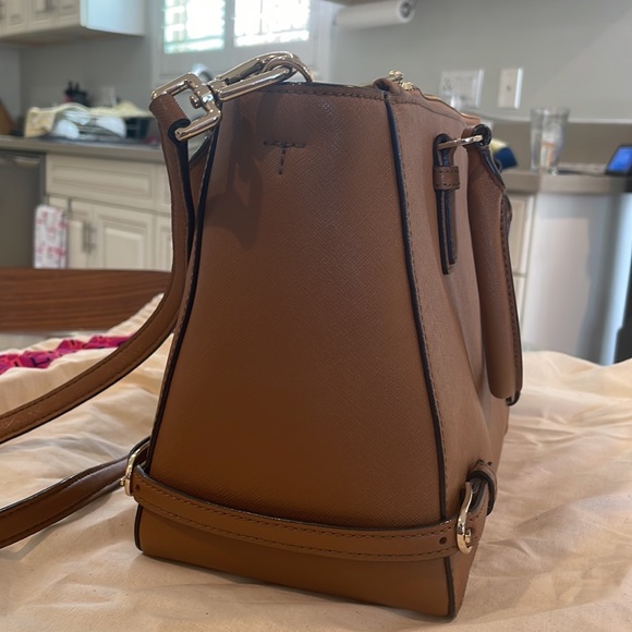 Tory Burch Leather Purse  👜 - Picture 5 of 14